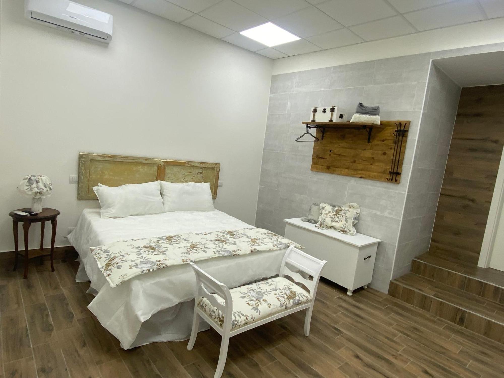 נאפולי La Suite Di Laura מראה חיצוני תמונה